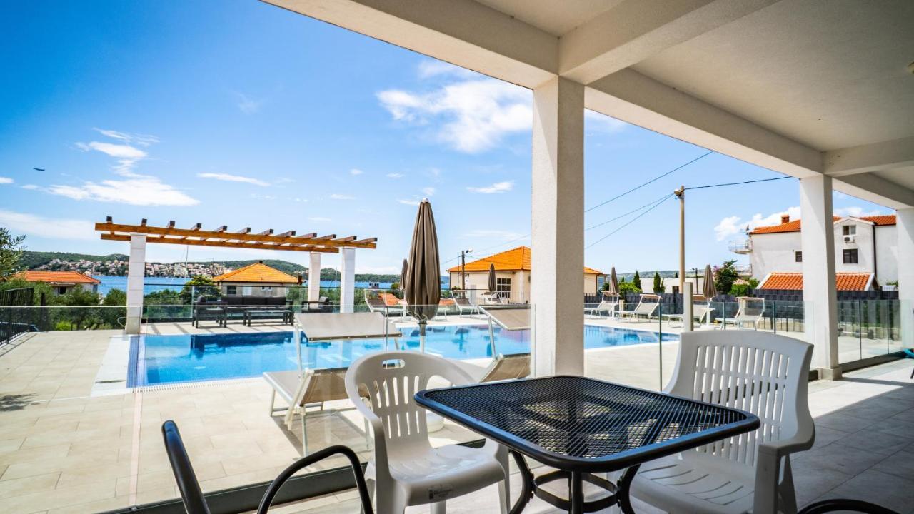 Calma Apartments トロギール エクステリア 写真