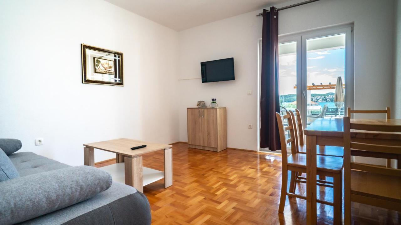 Calma Apartments トロギール エクステリア 写真