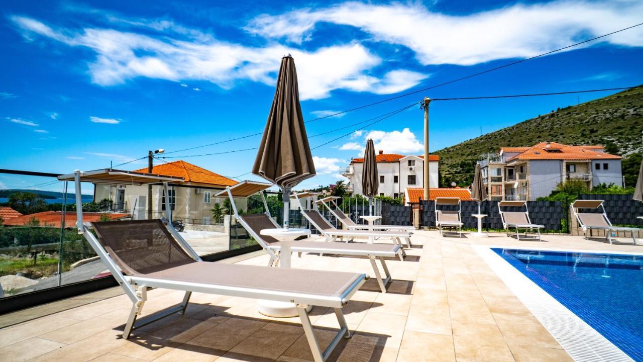 Calma Apartments トロギール エクステリア 写真